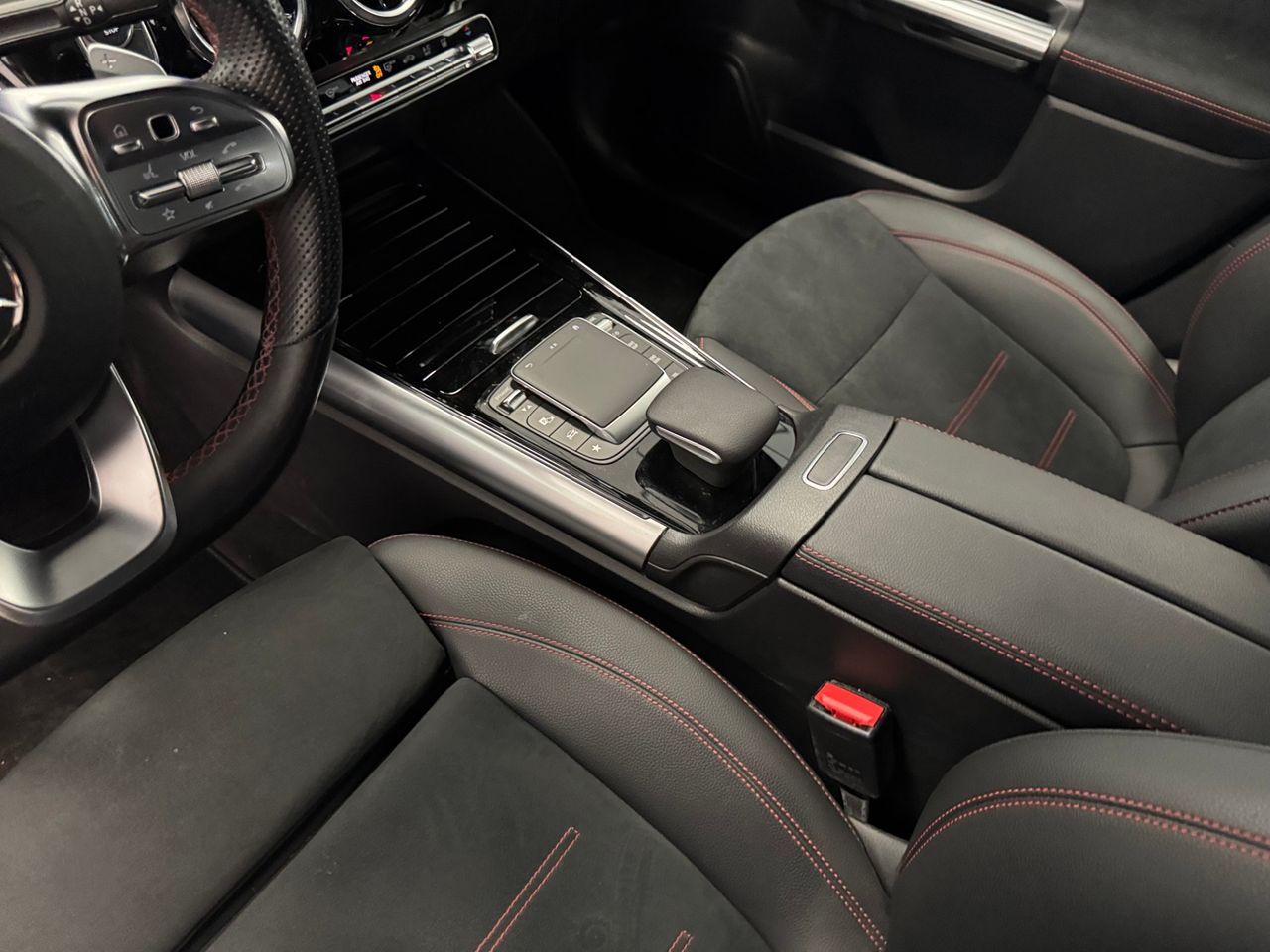 Mercedes GLA 250E AMG foto 23