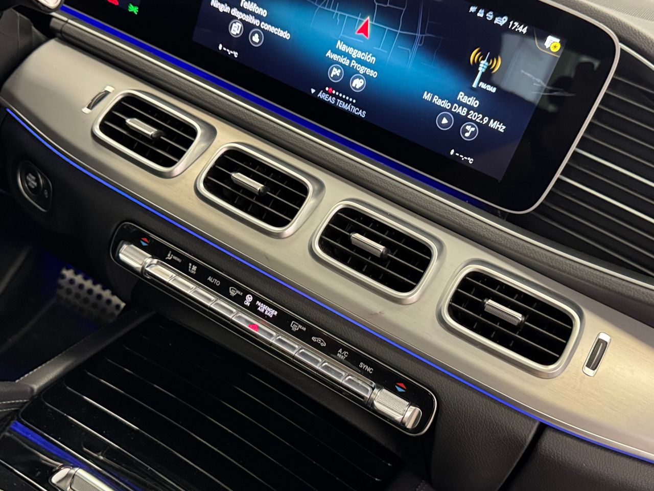 Mercedes GLE 300D 4MATIC AMG miniatura 44