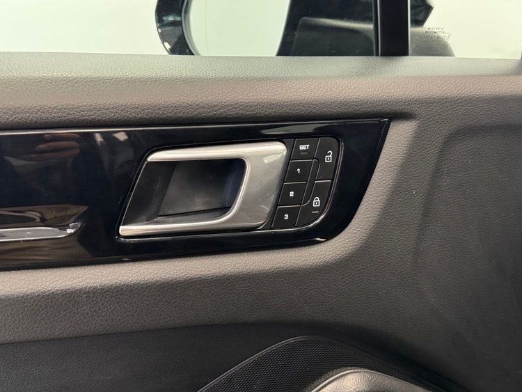 Porsche Cayenne E-HYBRID foto 16