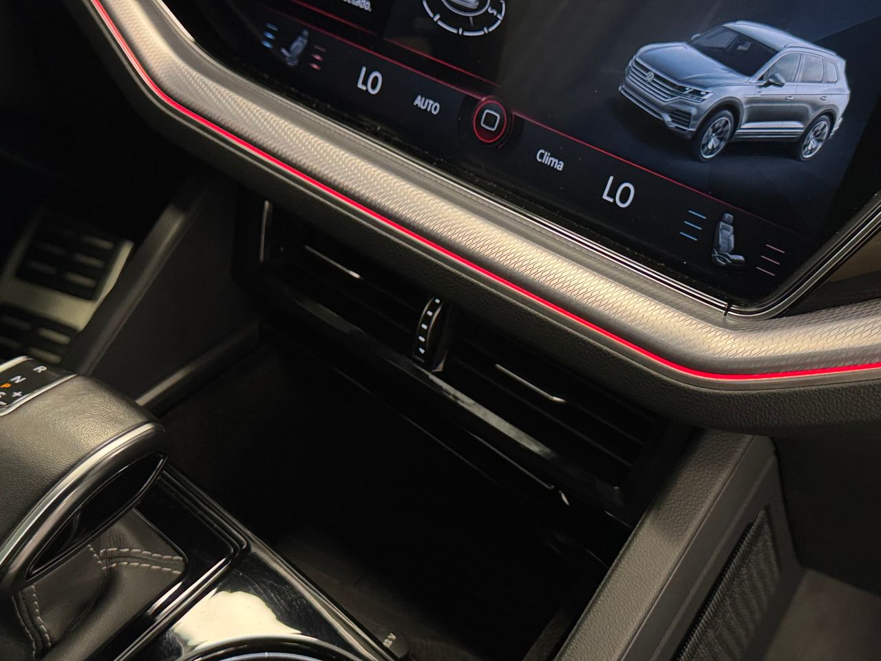 Volkswagen Touareg R V6 TIP 4M miniatura 40