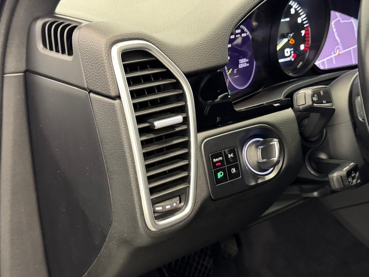 Porsche Cayenne E-HYBRID foto 17