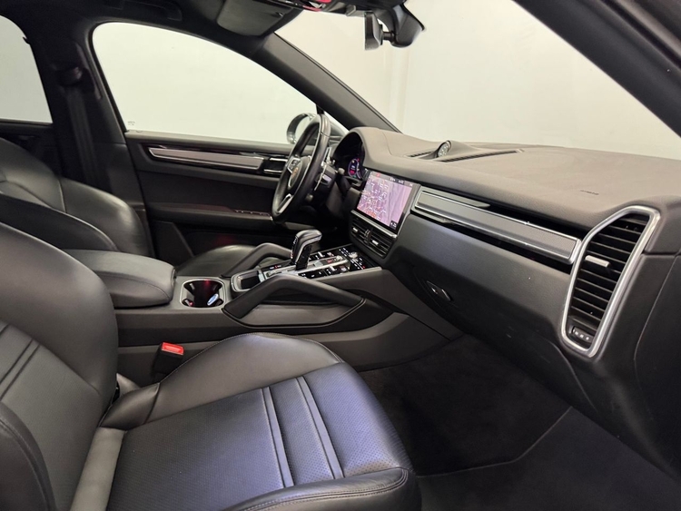 Porsche Cayenne E-HYBRID foto 30