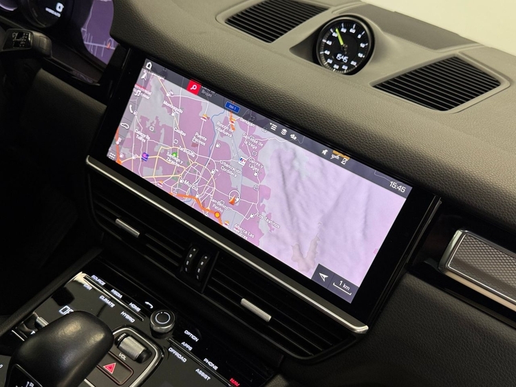 Porsche Cayenne E-HYBRID foto 33