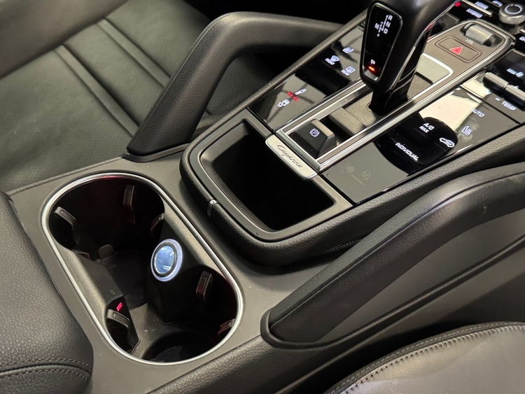 Porsche Cayenne E-HYBRID foto 41