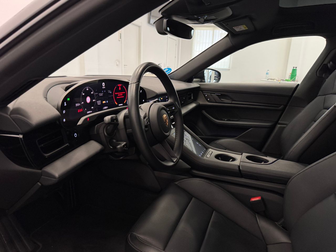 Porsche Taycan TAYCAN miniatura 14