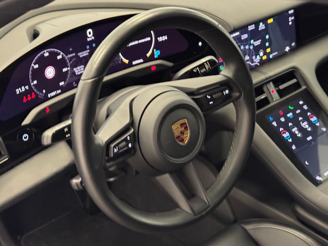 Porsche Taycan TAYCAN miniatura 20