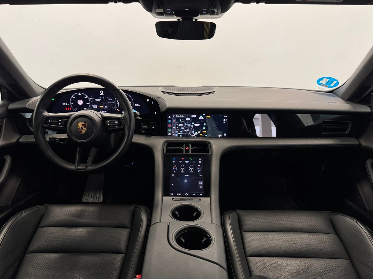 Porsche Taycan TAYCAN miniatura 27