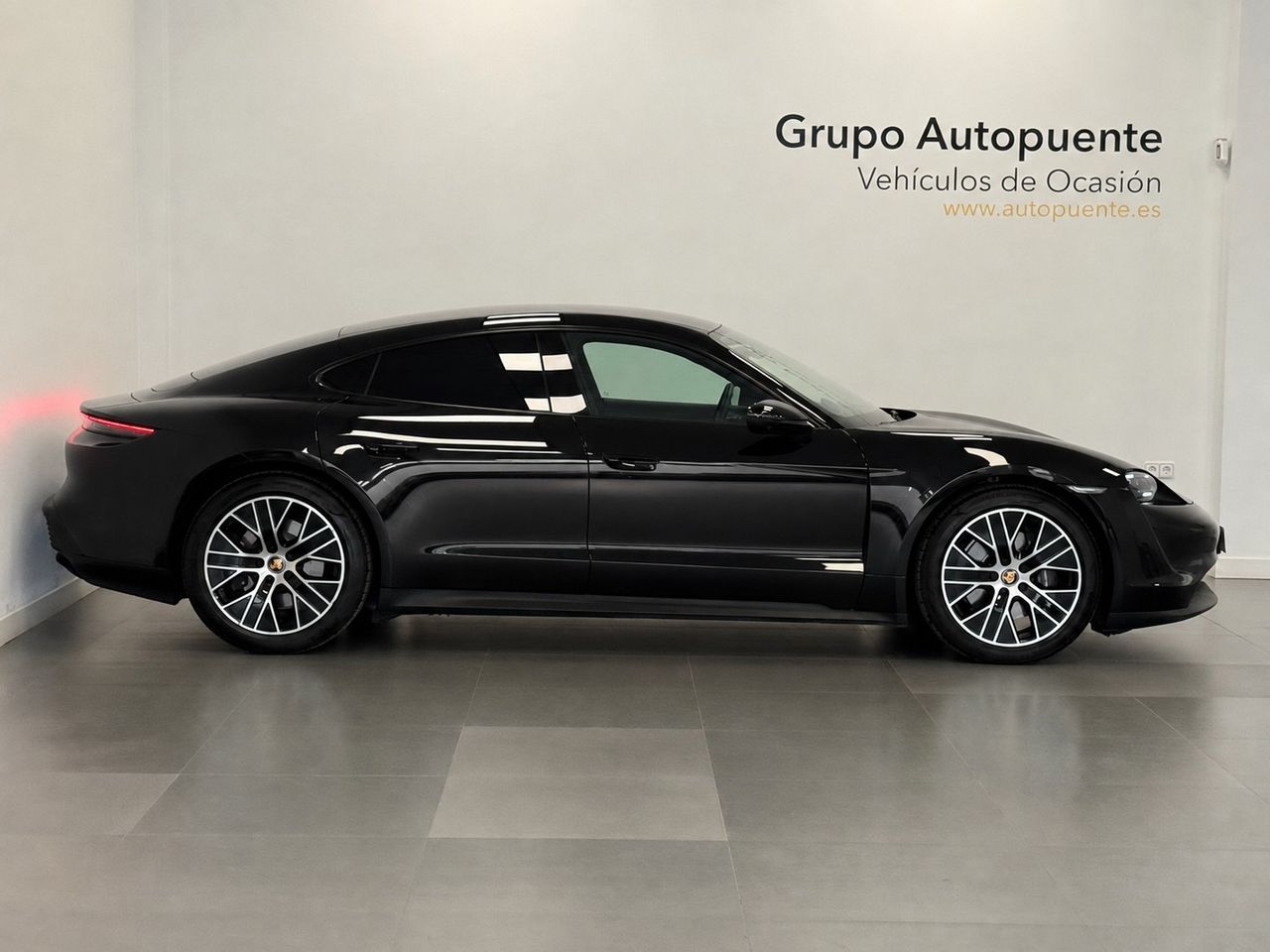 Porsche Taycan TAYCAN foto 3