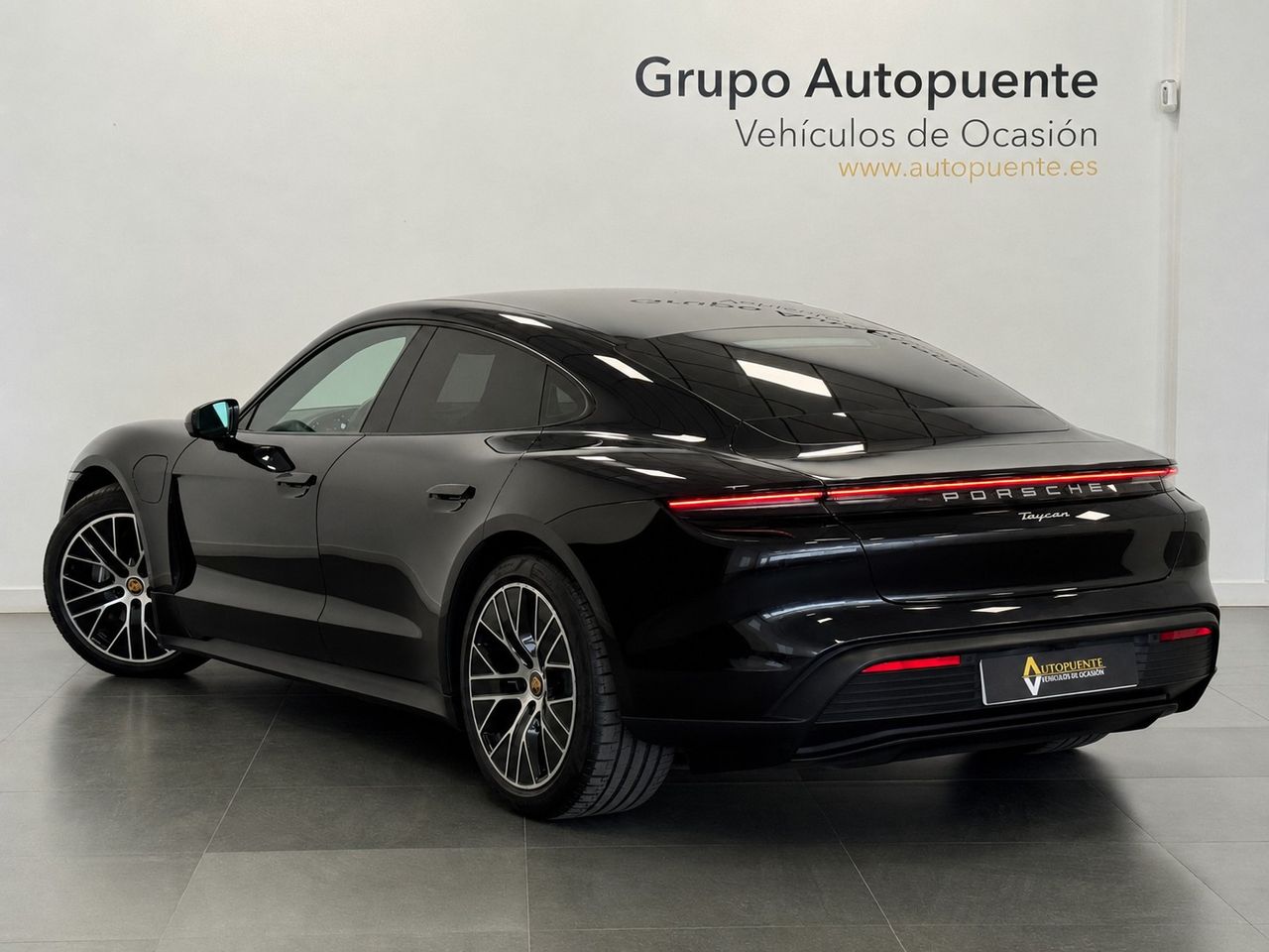 Porsche Taycan TAYCAN foto 5