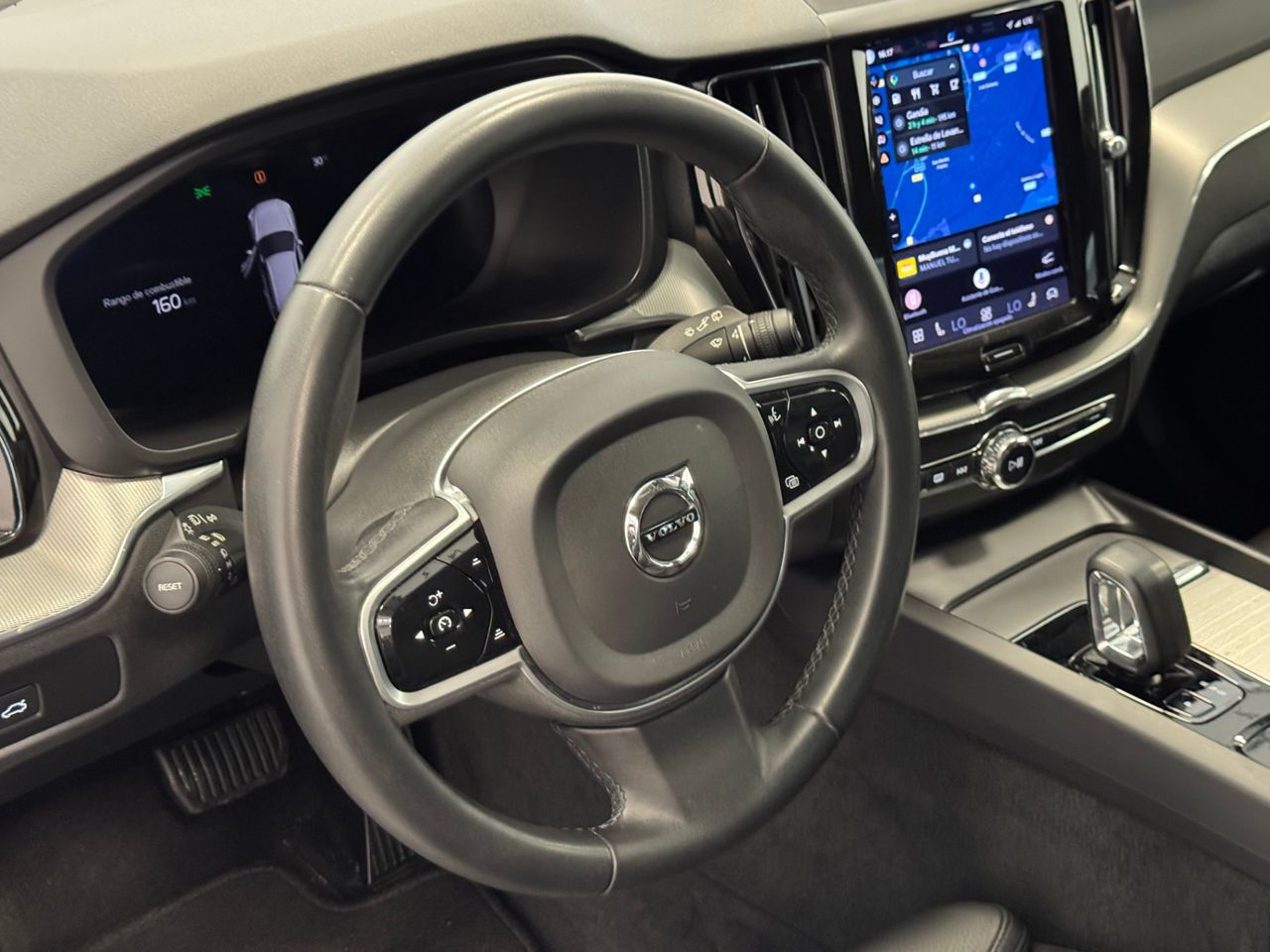 Volvo XC60 Plus Bright Auto miniatura 18
