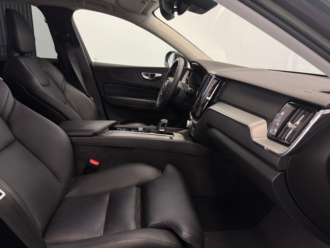 Volvo XC60 Plus Bright Auto miniatura 27