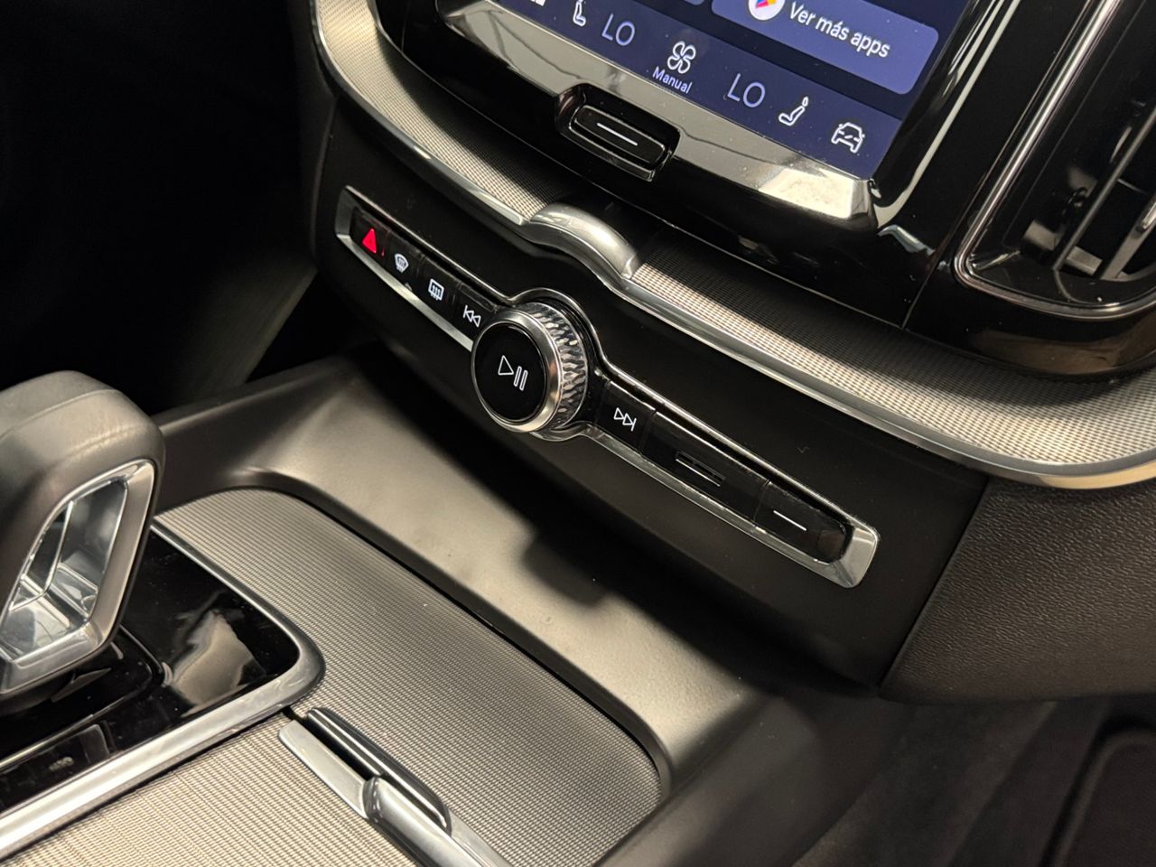 Volvo XC60 Plus Bright Auto miniatura 32