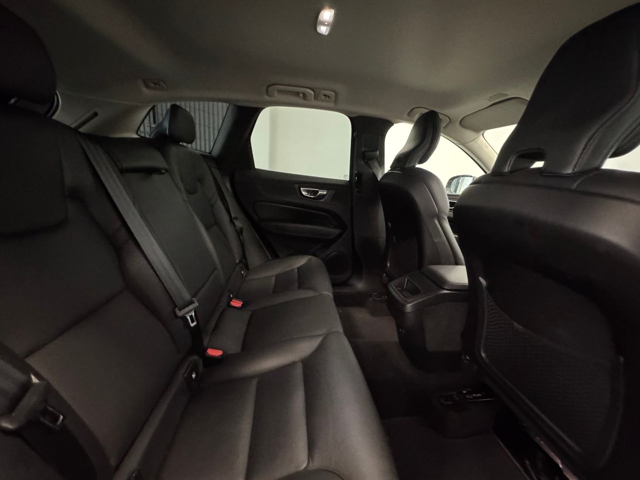 Volvo XC60 Plus Bright Auto miniatura 36