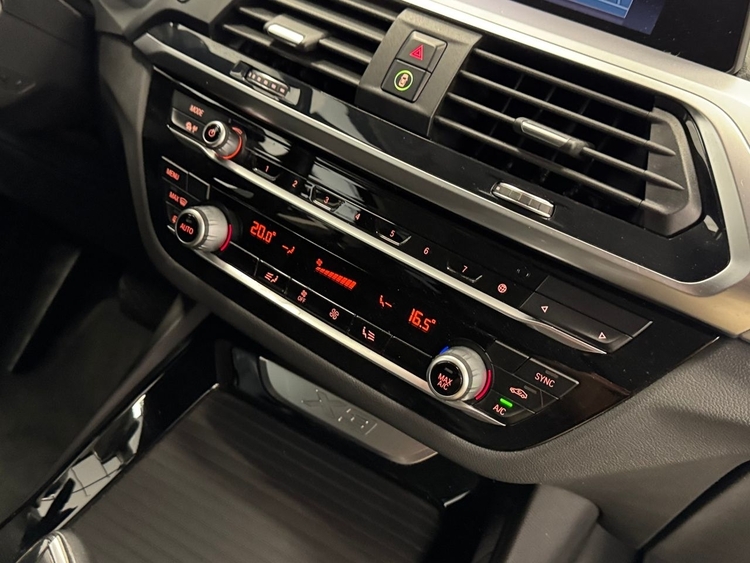 BMW X3 XDRIVE 20D foto 23