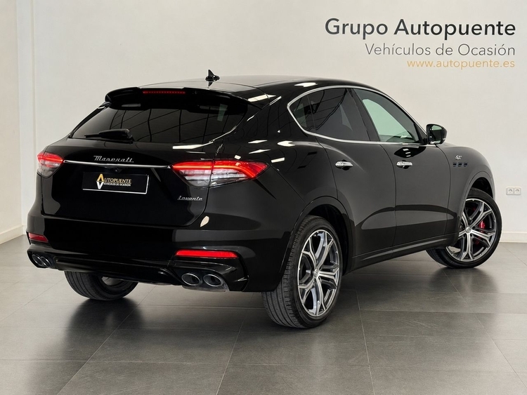 Maserati Levante GT L4 330CV foto 4