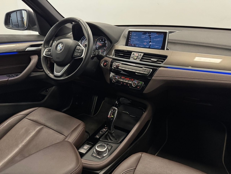 BMW X1 XDRIVE 18D foto 12