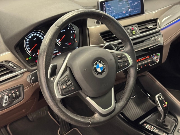 BMW X1 XDRIVE 18D foto 19