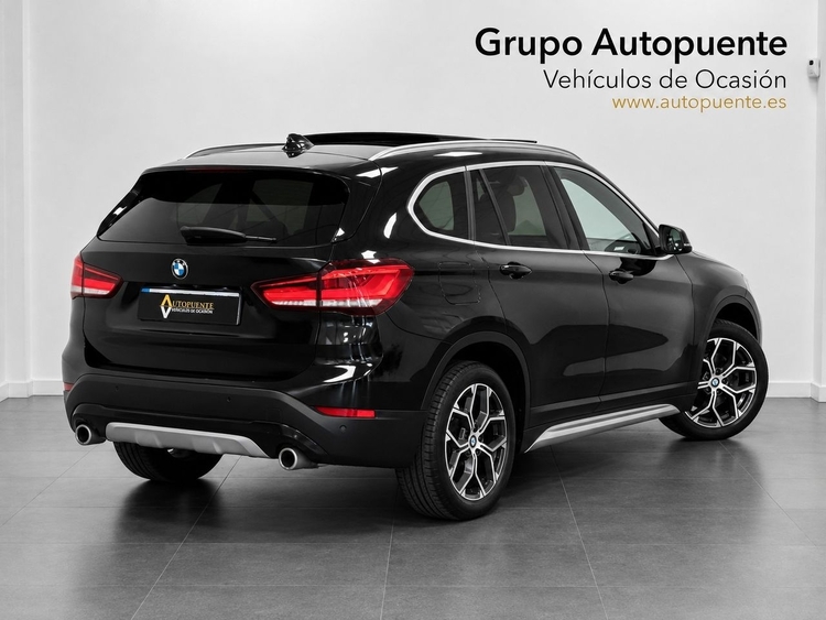 BMW X1 XDRIVE 18D foto 4