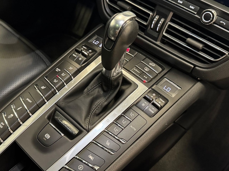 Porsche Macan MACAN foto 27