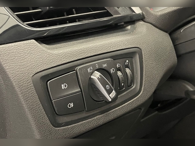 BMW X1 SDRIVE 18D foto 13
