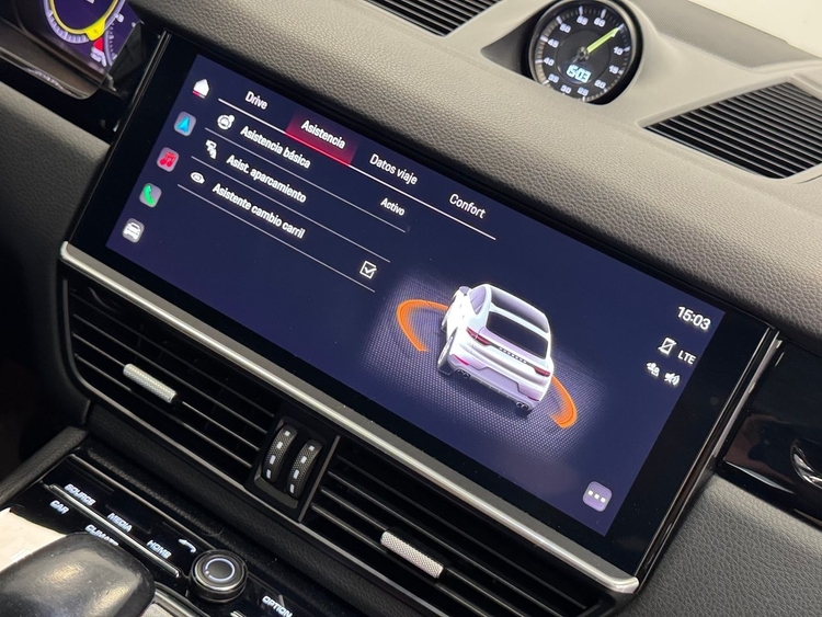Porsche Cayenne E-HYBRID foto 35
