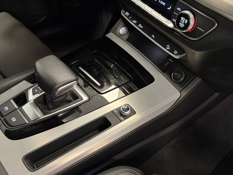 Audi Q5 55TFSI E BLACK LINE QUATTRO ULTRA foto 43
