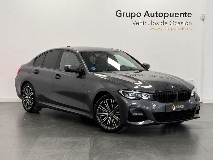 BMW Serie 3 320 E foto 2
