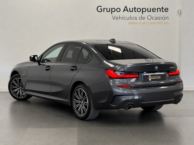 BMW Serie 3 320 E foto 5