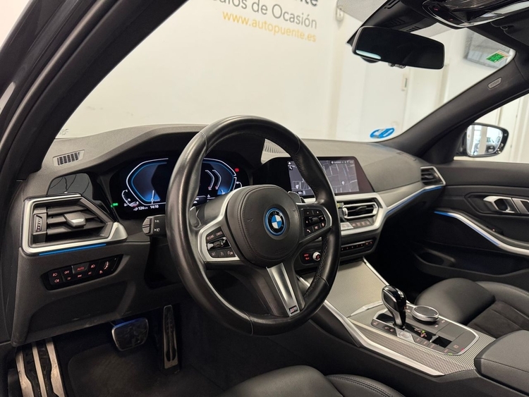 BMW Serie 3 320 E foto 8