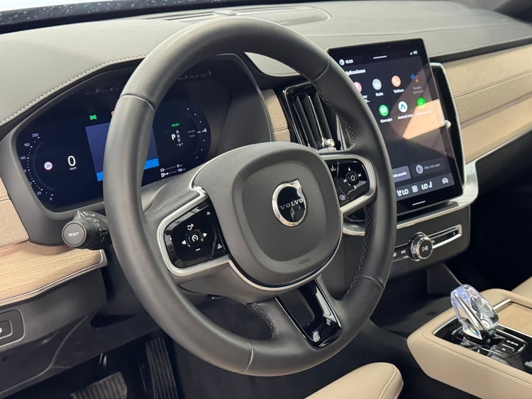 Volvo XC90 T8 AWD PLUS DARK RECHARGE AUTO foto 19