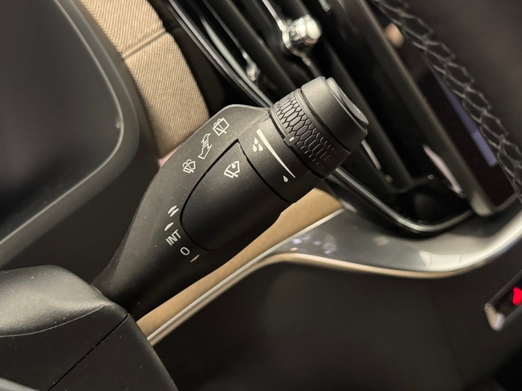Volvo XC90 T8 AWD PLUS DARK RECHARGE AUTO foto 21