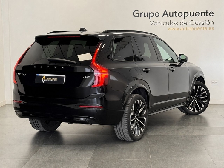 Volvo XC90 T8 AWD PLUS DARK RECHARGE AUTO foto 4