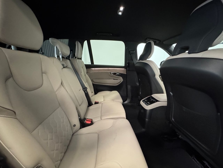 Volvo XC90 T8 AWD PLUS DARK RECHARGE AUTO foto 39