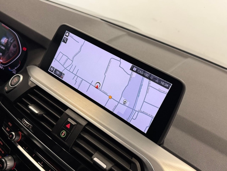 BMW X4 XDRIVE 20D M foto 30