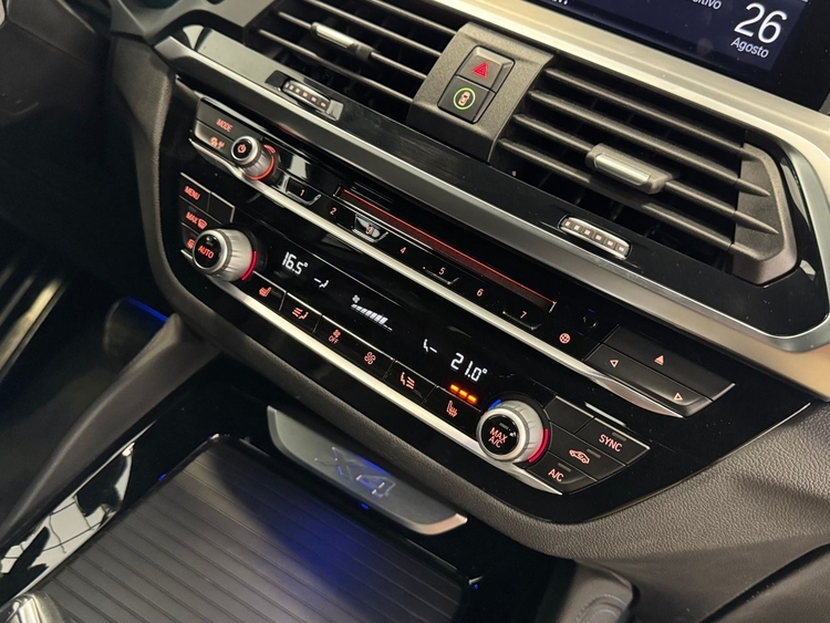 BMW X4 XDRIVE 20D M foto 40