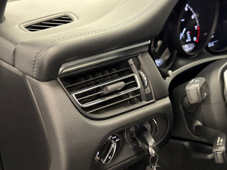 Porsche Macan MACAN foto 15