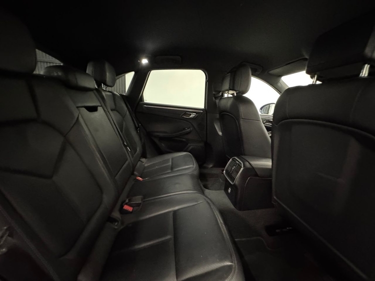 Porsche Macan MACAN foto 32