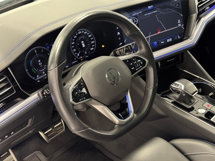 Volkswagen Touareg R  3.0 V6  foto 21