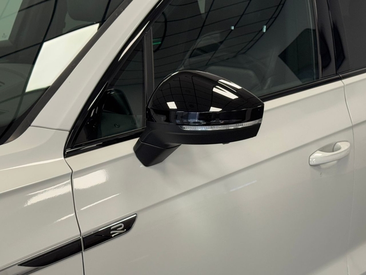 Volkswagen Touareg R  3.0 V6  foto 49