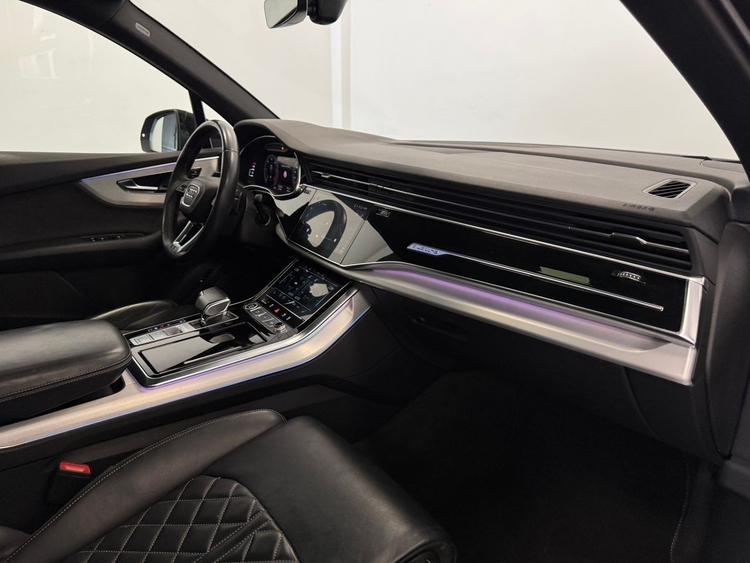 Audi Q7 BLACK LINE PLUS 50TDI foto 28