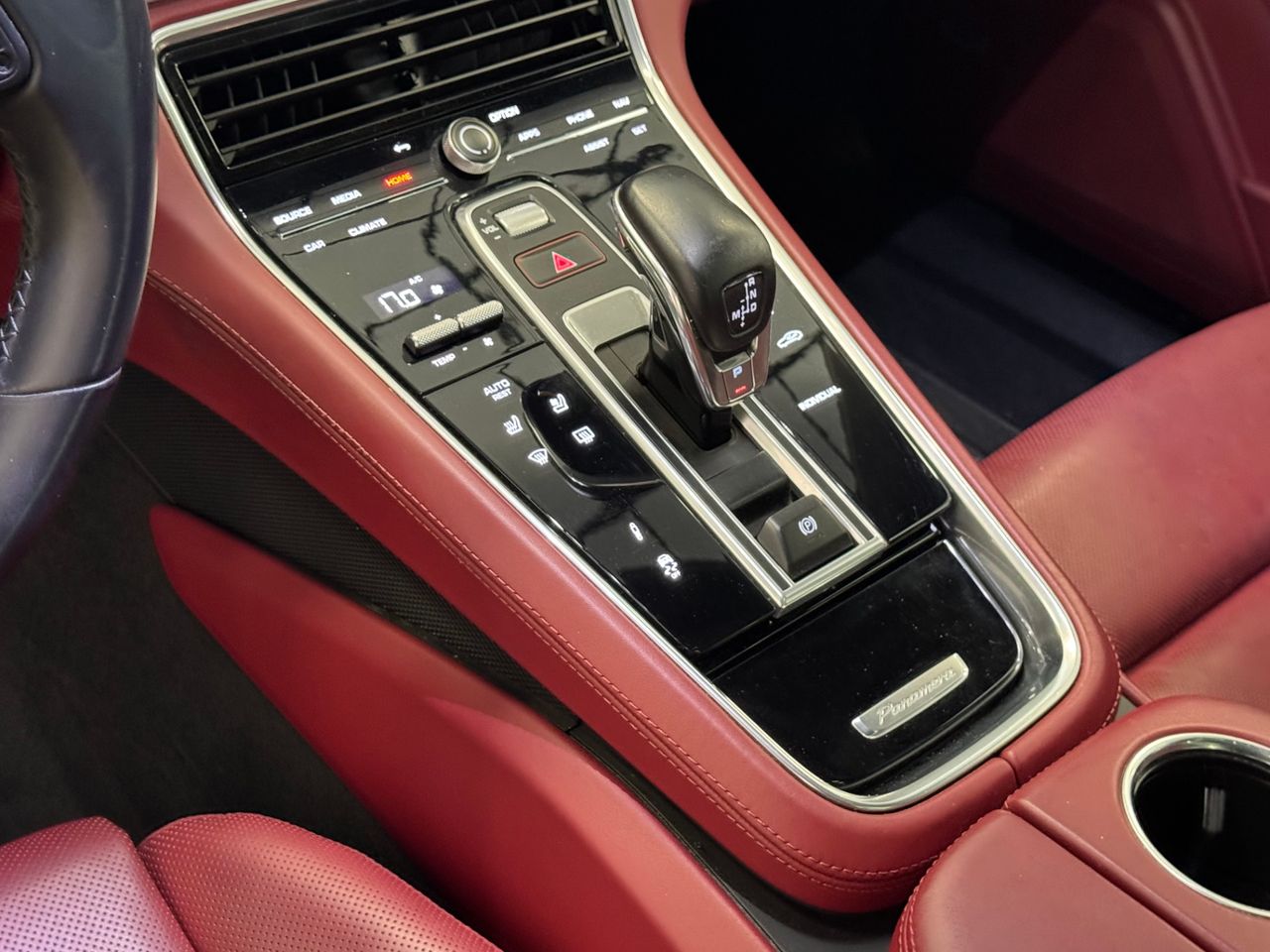 Porsche Panamera 4 E-HYBRID PLATINUM EDITION  miniatura 27