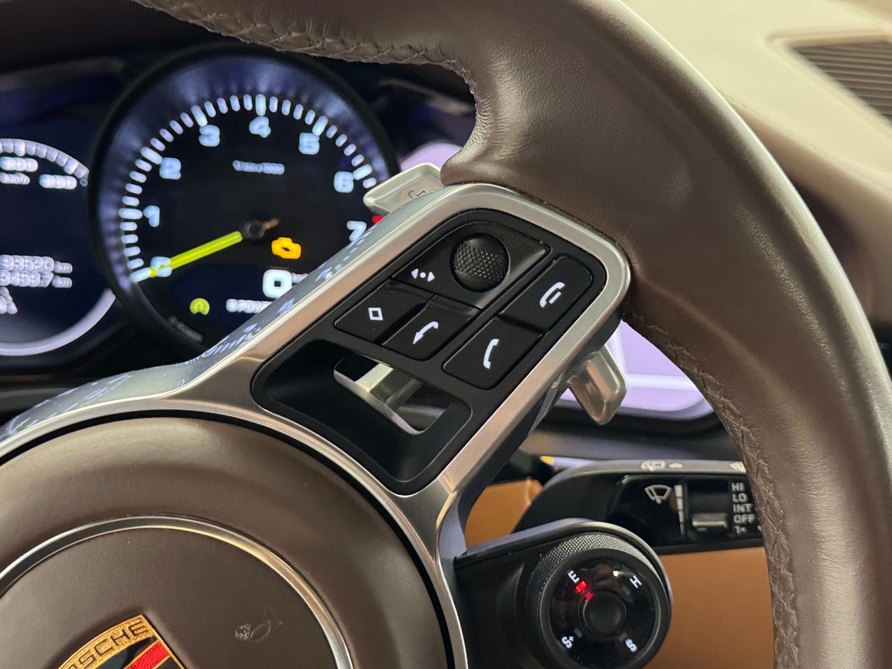 Porsche Cayenne E-HYBRID  miniatura 23