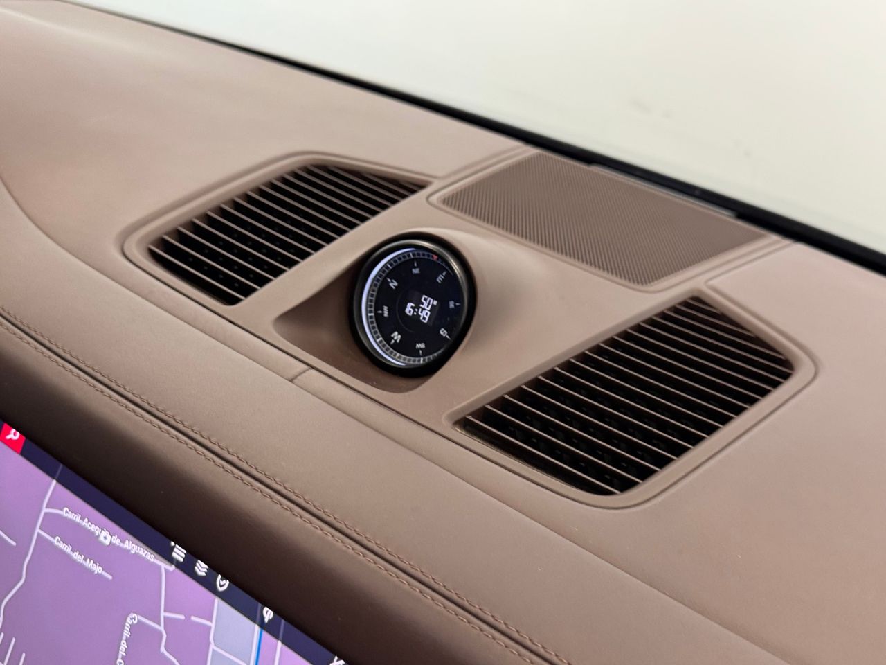 Porsche Cayenne E-HYBRID  miniatura 31