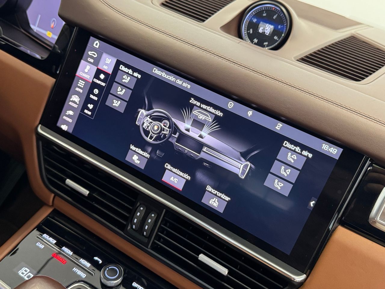Porsche Cayenne E-HYBRID  foto 35