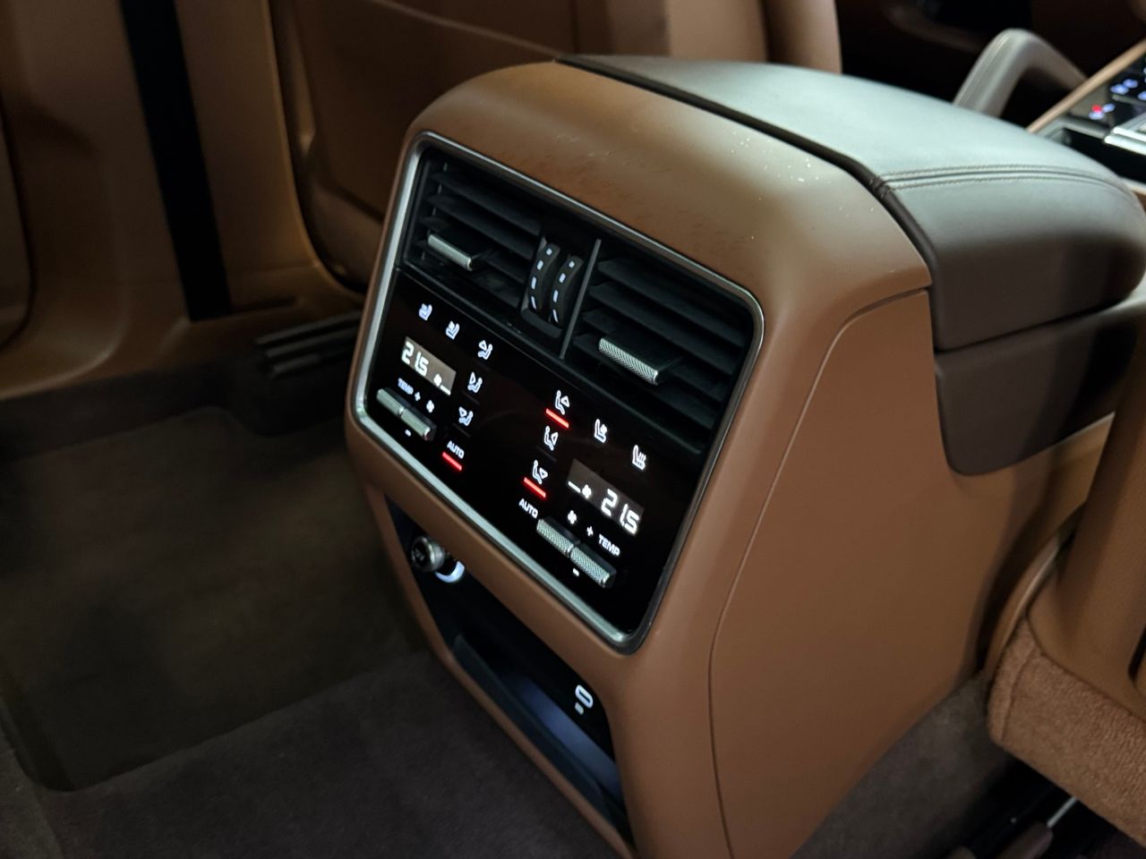 Porsche Cayenne E-HYBRID  foto 41