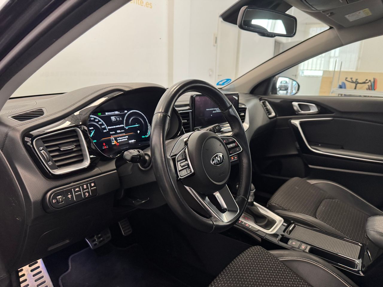 Kia Ceed E-TECH PHEV  miniatura 14