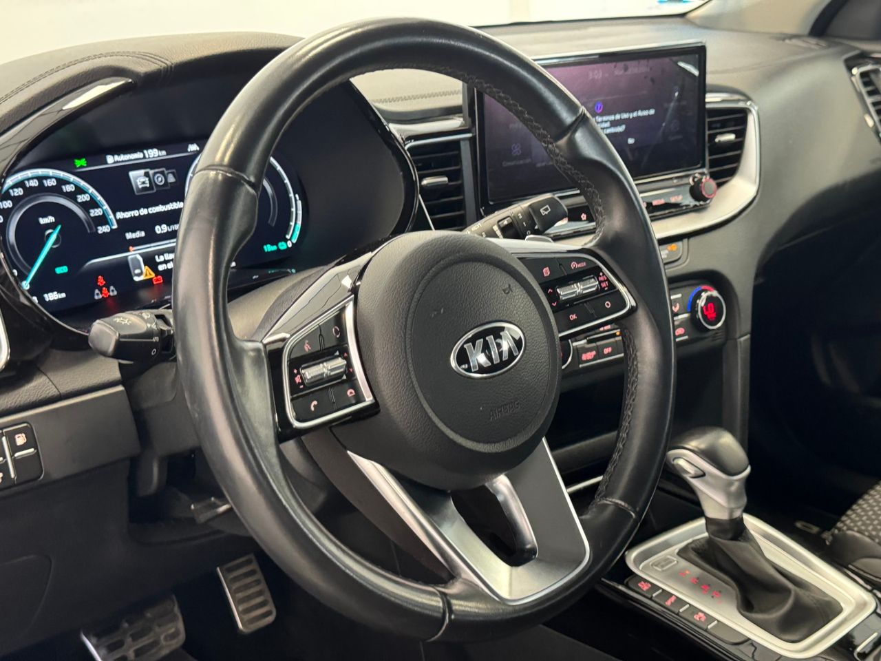 Kia Ceed E-TECH PHEV  miniatura 18