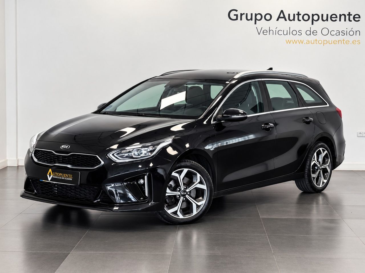 Kia Ceed E-TECH PHEV  miniatura 7