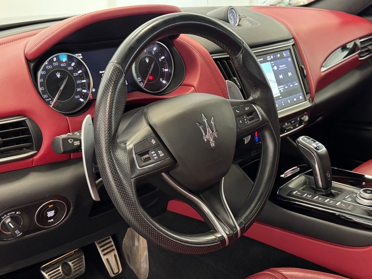Maserati Levante GT AUTO 4WD foto 16