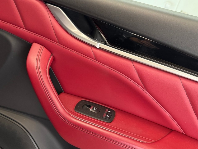 Maserati Levante GT AUTO 4WD foto 27